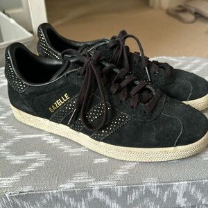 Women’s Black Adidas Gazelle Sneakers
